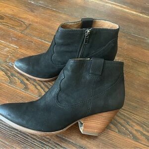 Frey Women's Black Ankle Boots
